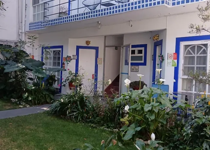 Apartment Comoda, Con Un Toque Futbolero *